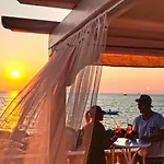 Rocca Di Vadaro - Beachfront Suites, & Capo Vaticano