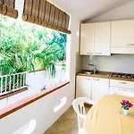 Rocca Di Vadaro - Beachfront Suites, & 3* Capo Vaticano
