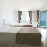 Rocca Di Vadaro - Beachfront Suites, & 3* Capo Vaticano