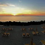 Resort Rocca Di Vadaro - Beachfront Suites, &