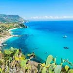 Rocca Di Vadaro - Beachfront Suites, &