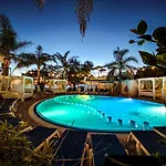 Rocca Di Vadaro - Beachfront Suites, & 3* Capo Vaticano