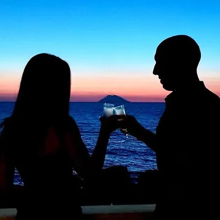 Rocca Di Vadaro - Beachfront Suites, & Capo Vaticano