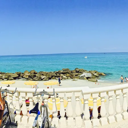 Resort Rocca Di Vadaro - Seafront Suites, & Capo Vaticano