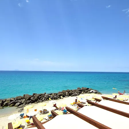 Resort Rocca Di Vadaro - Seafront Suites, & 3*