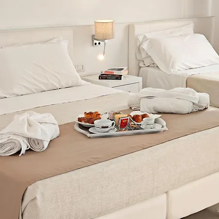 Rocca Di Vadaro - Seafront Suites, & Capo Vaticano