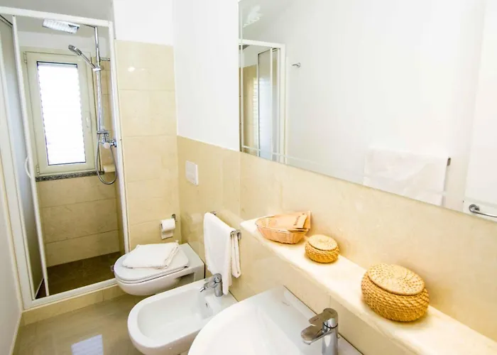 Rocca Di Vadaro - Beachfront Suites, & 3*