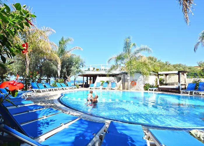 Rocca Di Vadaro - Beachfront Suites, & Resort