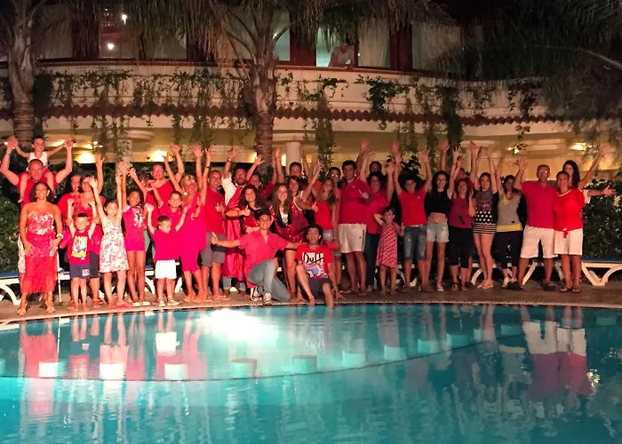 Rocca Di Vadaro - Beachfront Suites, & Resort Capo Vaticano