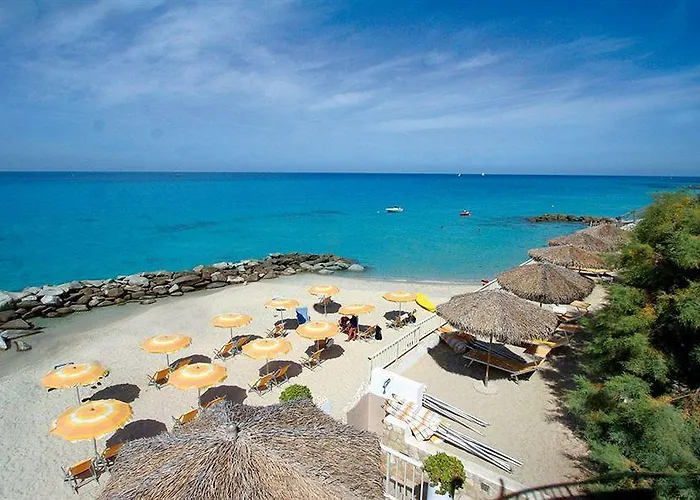 Resort Rocca Di Vadaro - Beachfront Suites, & 3*