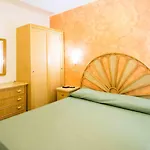 Station touristique Rocca Di Vadaro - Beachfront Suites, & 3*