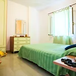 Rocca Di Vadaro - Beachfront Suites, & Station touristique 3*