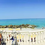 Station touristique Rocca Di Vadaro - Beachfront Suites, & Capo Vaticano