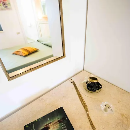 منتجع Rocca Di Vadaro - Beachfront Suites, & 3*