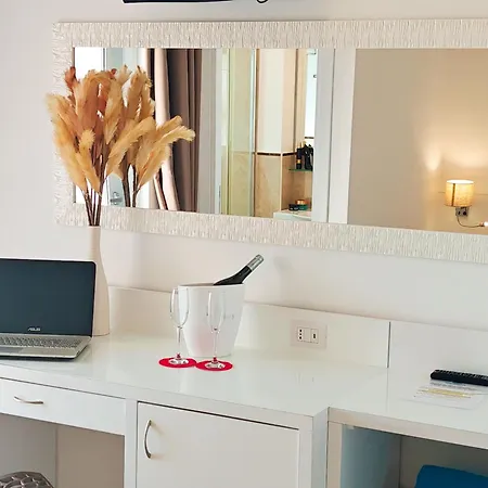 Resort Rocca Di Vadaro - Beachfront Suites, Rooms&apartments