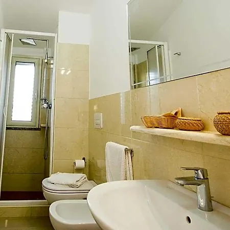 Rocca Di Vadaro - Seafront Suites, & Semesteranläggning (resort) 3*