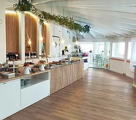 度假村 Rocca Di Vadaro - Seafront Suites, & 3*