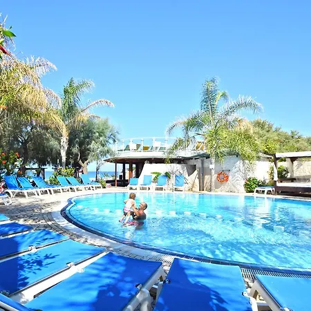 Resort Rocca Di Vadaro Capo Vaticano