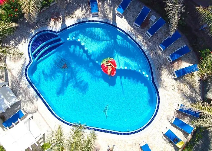 Rocca Di Vadaro - Beachfront Suites, &