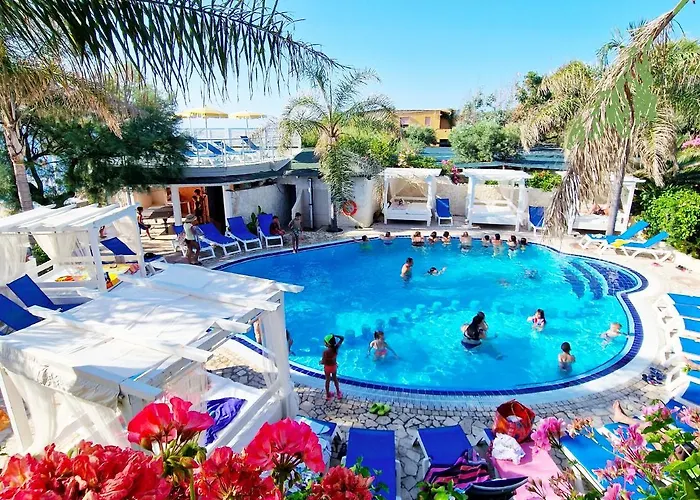 Rocca Di Vadaro - Beachfront Suites, & 3*