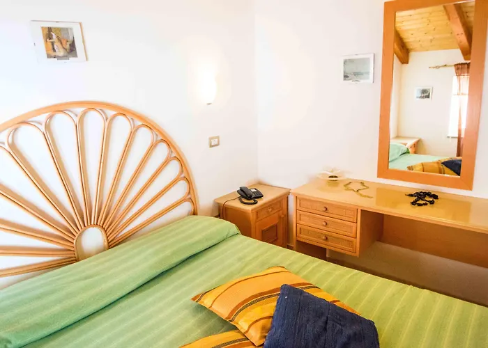 Rocca Di Vadaro - Beachfront Suites, & 3*