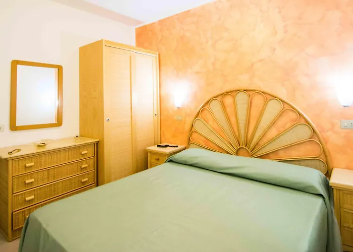 Resort Rocca Di Vadaro - Beachfront Suites, Rooms&apartments 3*