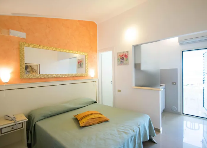 Rocca Di Vadaro - Beachfront Suites, Rooms&apartments Capo Vaticano