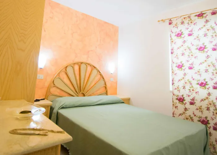 Resort Rocca Di Vadaro - Beachfront Suites, Rooms&apartments