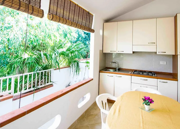 Rocca Di Vadaro - Beachfront Suites, Rooms&apartments 3* Capo Vaticano