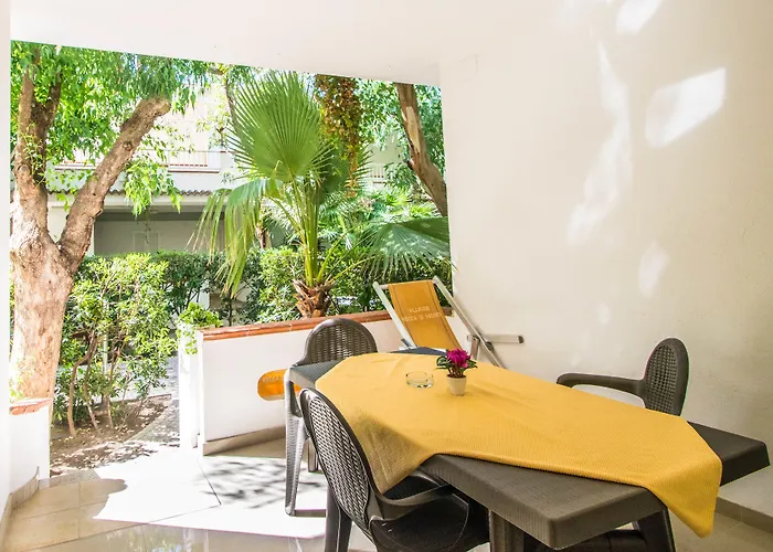 Resort Rocca Di Vadaro - Beachfront Suites, Rooms&apartments Capo Vaticano