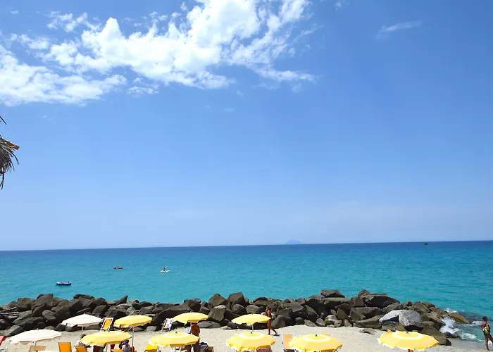 Rocca Di Vadaro - Beachfront Suites, Rooms&apartments 3* Capo Vaticano