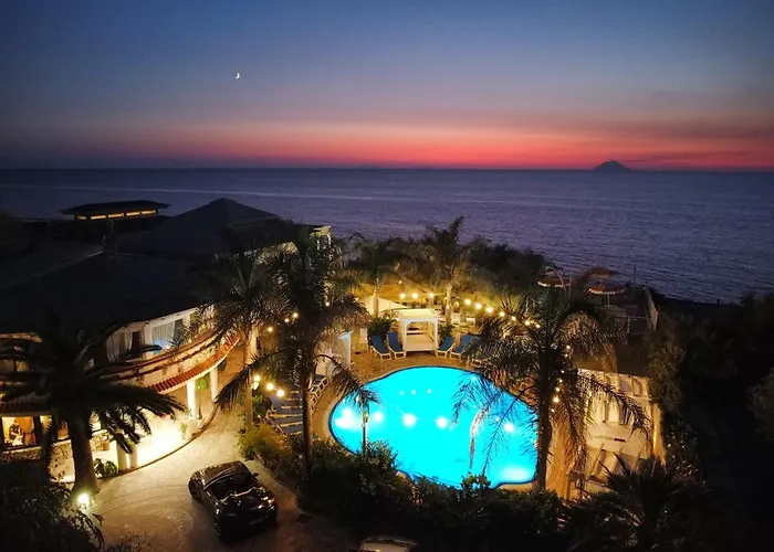 Rocca Di Vadaro - Beachfront Suites, Rooms&apartments 3*